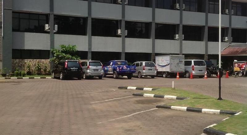 Hotel Swarna Dwipa Palembang Exterior foto